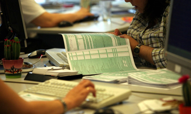 ΑΑΔΕ: Άνοιξε η εφαρμογή για τις χωριστές δηλώσεις συζύγων - Πώς να κάνετε την υποβολή