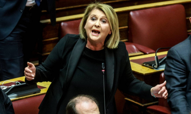 Βούλτεψη για Καμμένο: Εγώ δεν ξέρω τι κάνει με τα κέρατά του ο κ. Καμμένος