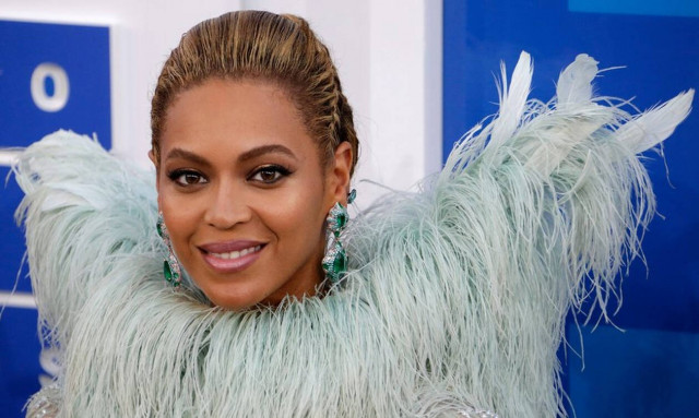 Η «κόντρα» Ομπάμα - Μπιγιονσέ που έριξε το Instagram: Για ποιον... «τσακώθηκαν»;