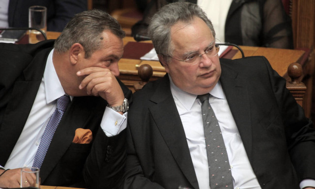 Ο Καμμένος «δείχνει» ξανά τον Κοτζιά για χρηματισμό – Το tweet που βάζει «φωτιά»