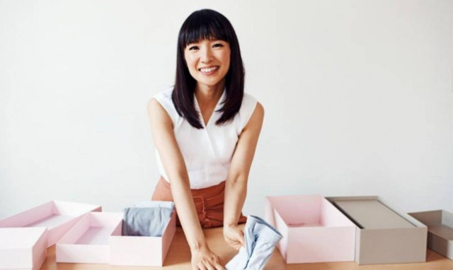 H Marie Kondo είναι η γκουρού της οργάνωσης και μας δείχνει 6 τρικς 
