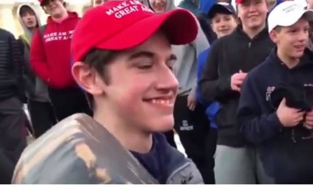 Μαθητές στις ΗΠΑ χλεύασαν Αμερικανό βετεράνο πολέμου (vid)