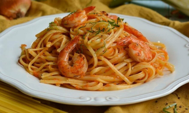 Η συνταγή της ημέρας: Γαριδομακαρονάδα με λιγκουίνι