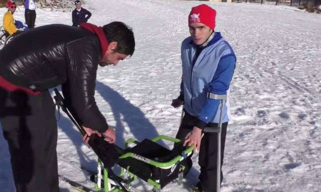 Ο 19χρονος που παρά τα εμπόδια που του «βάζει» το σώμα του, θέλει να πάει στους Παραολυμπιακούς