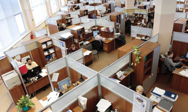 Επιστροφή Δώρων: Πώς μπορούν οι δημόσιοι υπάλληλοι να πάρουν πίσω τα χρήματά τους