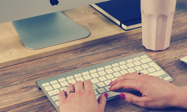 Αναδρομικά δημοσίων υπαλλήλων: Πώς θα πάρετε πίσω 13ο και 14ο μισθό