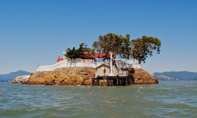 Ταξίδι... διαρκείας: Πώς να ζήσετε σε αυτό το νησί και να πληρώνεστε (vid)