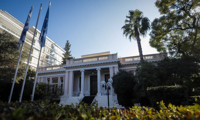 Οι «καλλιτέχνες» υπέρ των «Πρεσπών» είναι μετακλητοί στο Μαξίμου – Δείτε τα ονόματα 