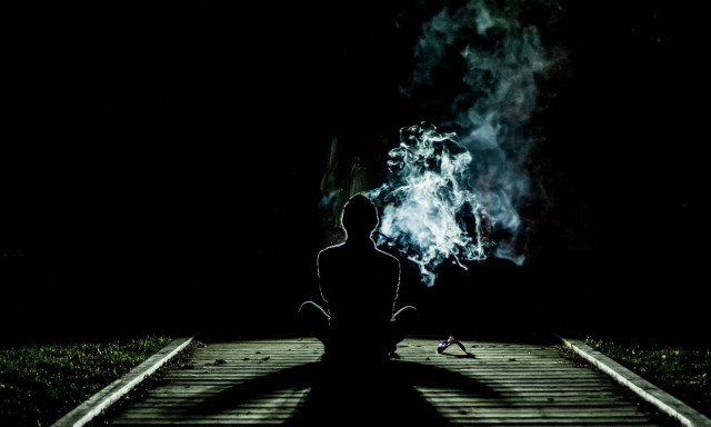 «Πρόσεχε, πίσω σου βρίσκεται ένα φάντασμα»: Η βόλτα στο κάστρο δεν τους βγήκε σε καλό!