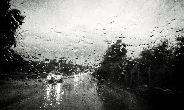 Καιρός: Συνεχίζει την επέλασή του ο «Φοίβος» με βροχές, ισχυρές καταιγίδες, χιόνια και σκόνη