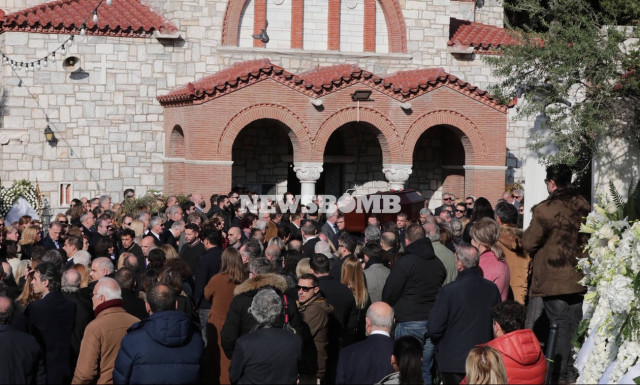 Κηδεία Θέμου Αναστασιάδη: Ήταν όλοι τους εκεί (pics&vid)