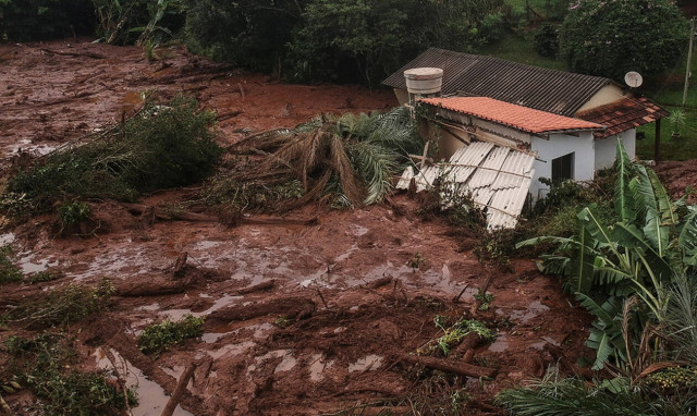 Βραζιλία - Νέος συναγερμός: Έτοιμο να καταρρεύσει και δεύτερο φράγμα - Εκκενώνονται χωριά