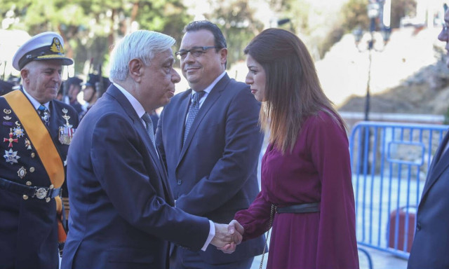 «Ανεπιθύμητοι» Παυλόπουλος, Νοτοπούλου, Φάμελλος στη Θεσσαλονίκη για το ξεπούλημα της Μακεδονίας 