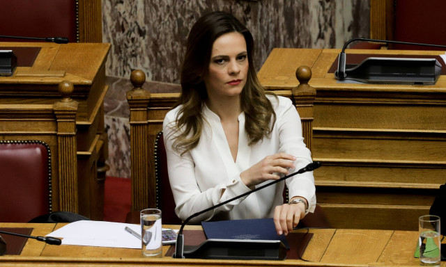 Αχτσιόγλου για κατώτατο μισθό: Αυτοί οι εργαζόμενοι θα κερδίσουν αύξηση 116 ευρώ (vid)