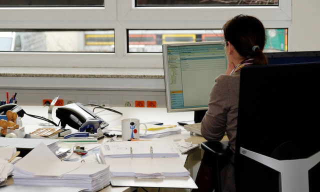 Θέλετε μόνιμη θέση στο Δημόσιο; Δείτε ΕΔΩ τις 27.000 προσλήψεις του ΟΑΕΔ - Πότε και πώς θα γίνουν;