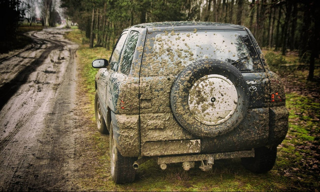 Άφησες το αυτοκίνητο σου άπλυτο για μέρες; Δες τι μπορεί να πάθεις (Pics)