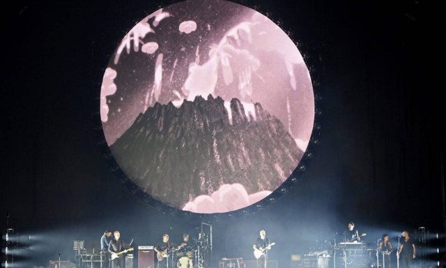 Στο «σφυρί» η θρυλική Black Strat των Pink Floyd (pics) 