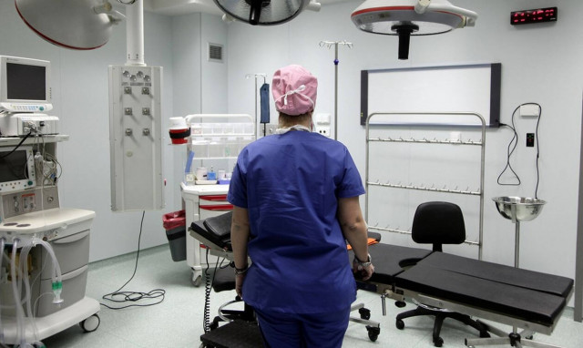 Αθήνα: Συνελήφθη γιατρός μεγάλου νοσοκομείου για «φακελάκι»