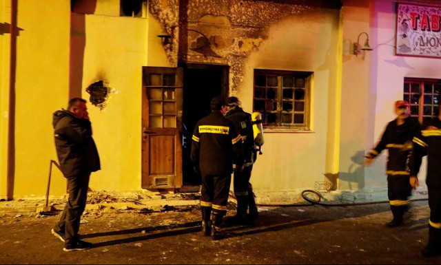 Τραγωδία στην Καλαμάτα: Η ηρωική προσπάθεια του ιδιοκτήτη να σώσει τις 3 γυναίκες (pics)