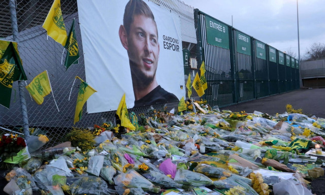 Συντετριμμένος ο πατέρας του Εμιλιάνο Σάλα: «Είμαι σε απόγνωση... είναι ένας εφιάλτης» (pics)