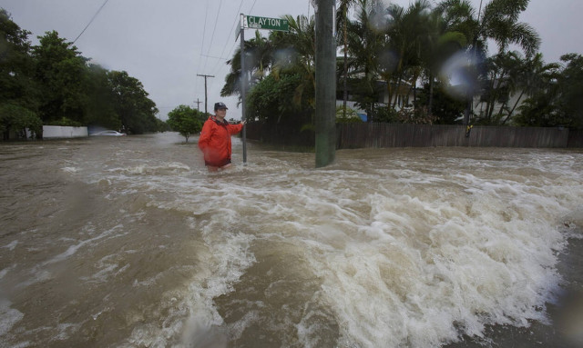 Αυστραλία: Μία φορά στα 100 χρόνια τέτοια θεομηνία - Οι πλημμύρες έβγαλαν κροκόδειλους στους δρόμους
