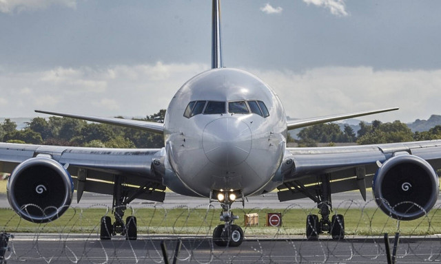 Αναγκαστική προσγείωση αεροσκάφους με 169 επιβάτες λόγω απειλής για βόμβα