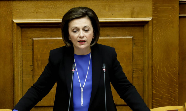 Χρυσή παραγγελία για παραβάν εκλογών σε συνεργάτη της Χρυσοβελώνη 