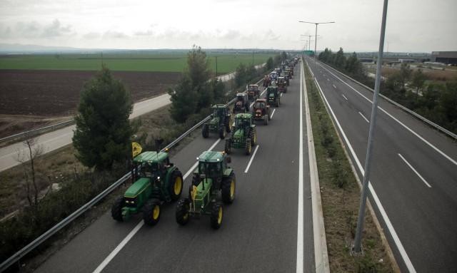 Μπλόκα αγροτών - Τζέλλας στο Newsbomb.gr: «Θα κατέβουμε στην Αθήνα, εάν η κυβέρνηση δεν μας ακούσει»