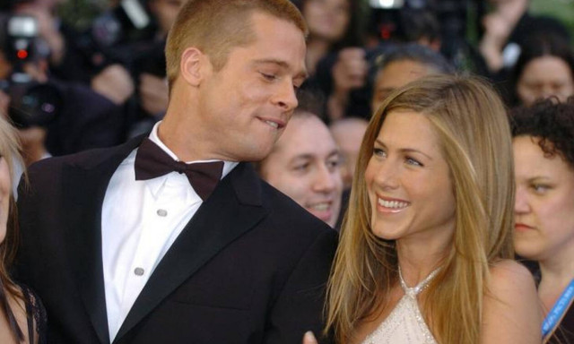 Ο Brad Pitt πήγε στο πάρτι γενεθλίων της Jennifer Aniston και ιδού τα ντοκουμέντα