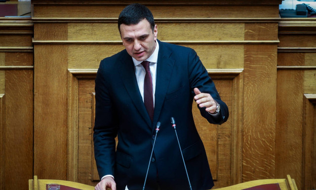 Κικίλιας κατά Παπακώστα: Αντάλλαξε τη θέση της στα εθνικά θέματα με μια υπουργική καρέκλα