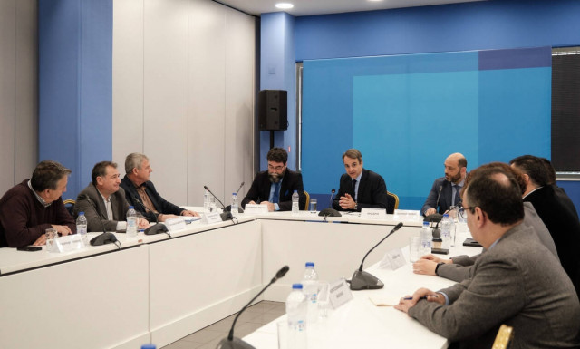 Μητσοτάκης: Η ΝΔ έβαλε τους ανασφάλιστους στο ΕΣΥ - Συνάντηση με την ΠΟΕΔΗΝ 