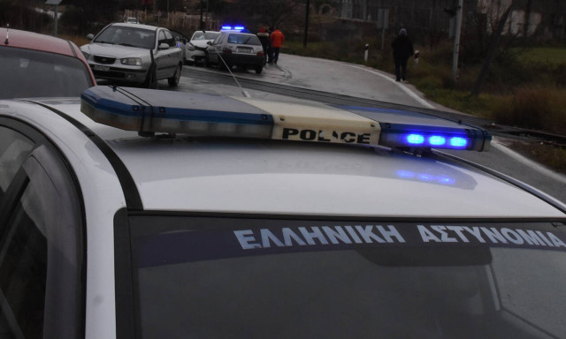 Έγκλημα - σοκ στον Πειραιά: Βρήκαν νεκρό 70χρονο στο μπαλκόνι του σπιτιού του