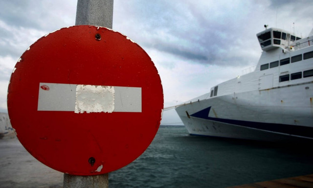 Καιρός - «Χιόνη»: Ακυρώνονται δρομολόγια λόγω θυελλωδών ανέμων - Πού παραμένουν δεμένα τα πλοία