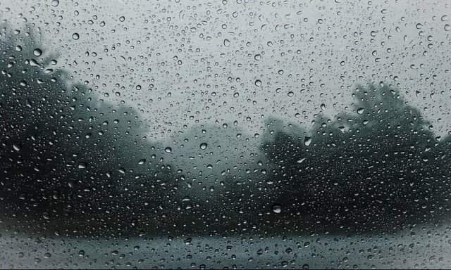 Κακοκαιρία: Χάος στα Χανιά - Πλημμύρισαν δρόμοι, εγκλωβίστηκαν οδηγοί (vid&pics)