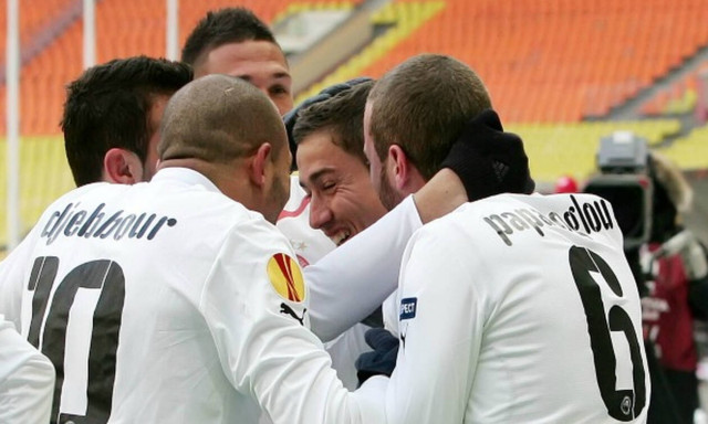 Ολυμπιακός - Ντιναμό Κιέβου: Ο... Άγιος Βαλεντίνος και οι «ερυθρόλευκοι»! (vids)