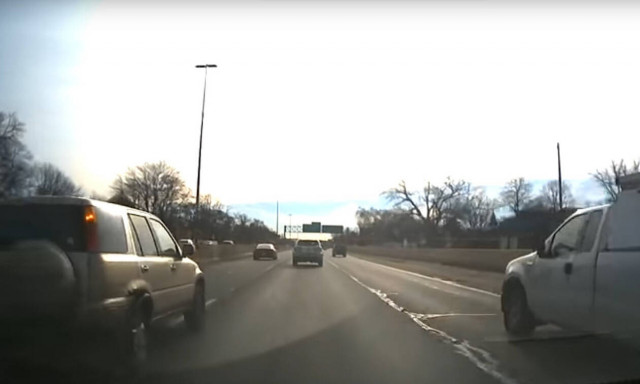 Tι ΔΕΝ πρέπει να κάνεις αν χάσεις την έξοδο της Εθνικής οδού (video)