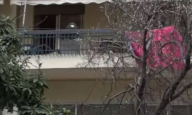 Πειραιάς – Σοκαριστικές αποκαλύψεις: Τον μαχαίρωνε μέχρι να σπάσει η λάμα και μετά πήγε για ύπνο