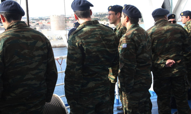 Τροχαίο με δύο στρατιωτικούς στη Χίο