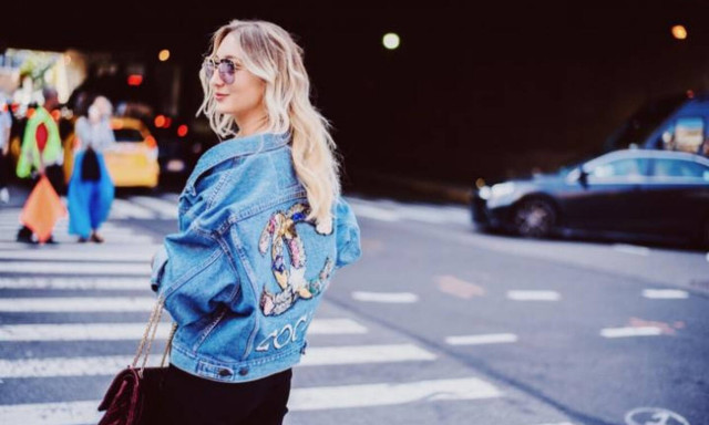 Oversized denim jackets: 15 τρόποι για να τα φορέσεις