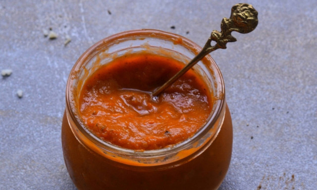 Συνταγή για κόκκινη σάλτσα για pizza