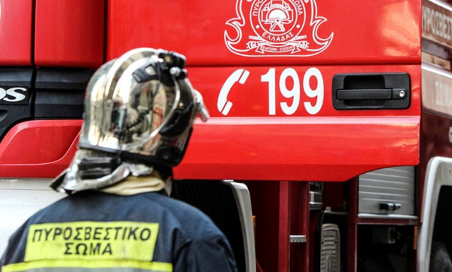 Συναγερμός στον Πύργο: Φωτιά «απείλησε» το σπίτι του Κώστα Σημίτη στο Κορακοχώρι (pics)