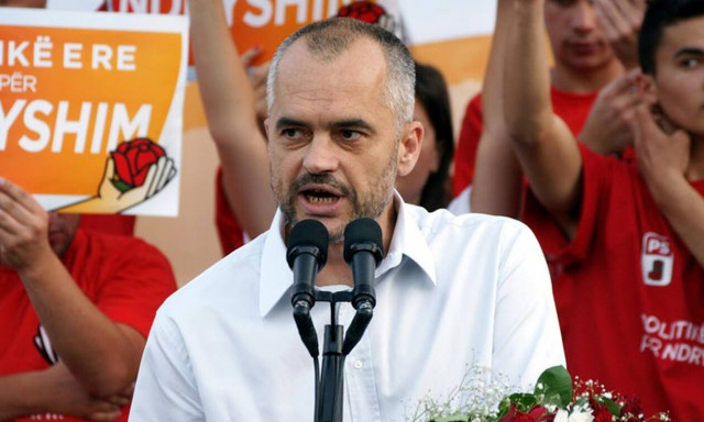 Ο Ράμα ξεκίνησε τον καβγά: 'Εβγαλε τη γλώσσα του κι έφαγε την μπογιά