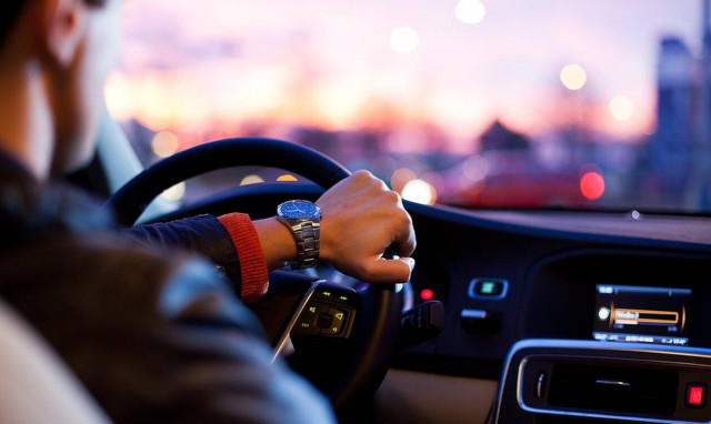 Στον «αέρα» πάλι τα διπλώματα οδήγησης - Νέα αποχή των εξεταστών 