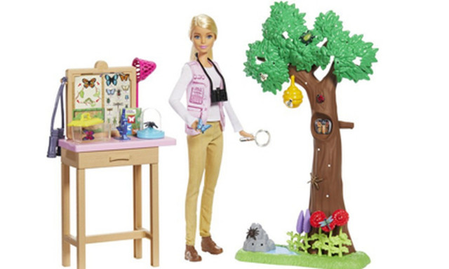 Έρχεται η Μπάρμπι αστροφυσικός και η Μπάρμπι εντομολόγος  