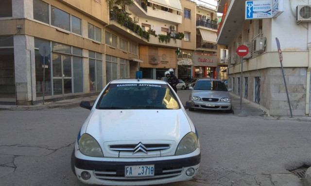 Πάτρα: Συνελήφθη 31χρονος με χιλιάδες πακέτα λαθραίων τσιγάρων