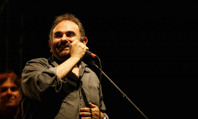 Πέντε χρόνια χωρίς τον Σάκη Μπουλά (Pics+Vids)