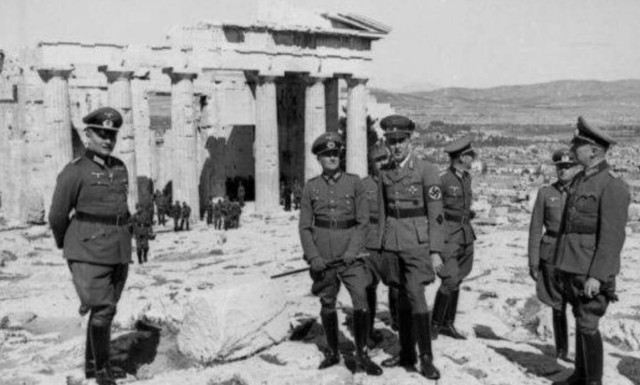 Helping families trace the fate of Nazi victims: Foreign Ministry presents Arolsen Archives