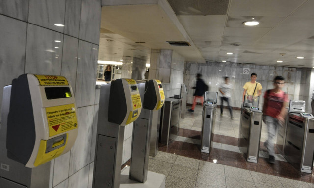 Άνδρας έπεσε στις γραμμές του μετρό στους Αμπελόκηπους