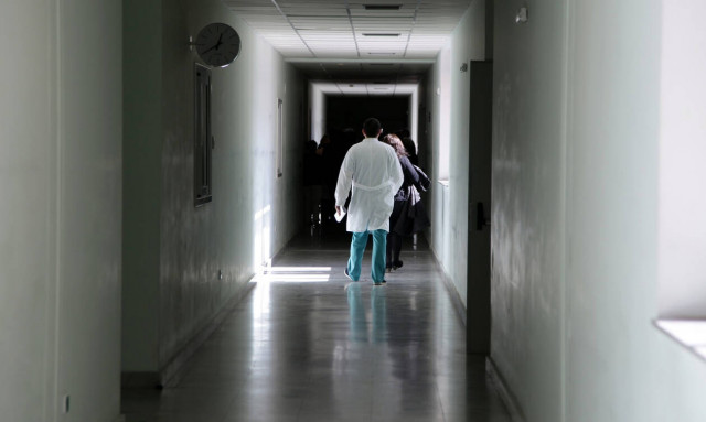 Αγωνία για 17χρονο στο Ηράκλειο: Στην Εντατική μετά από τροχαίο