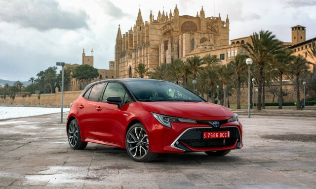 Είναι αυτή η καλύτερη Corolla στην 50χρονη ιστορία του best seller της Toyota;